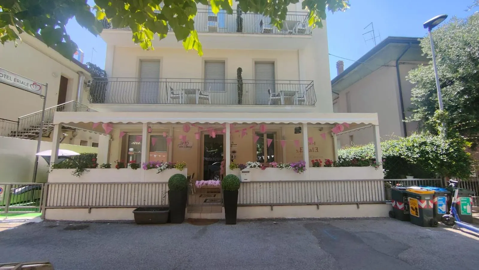 Hotel Eriale Rimini 2*,