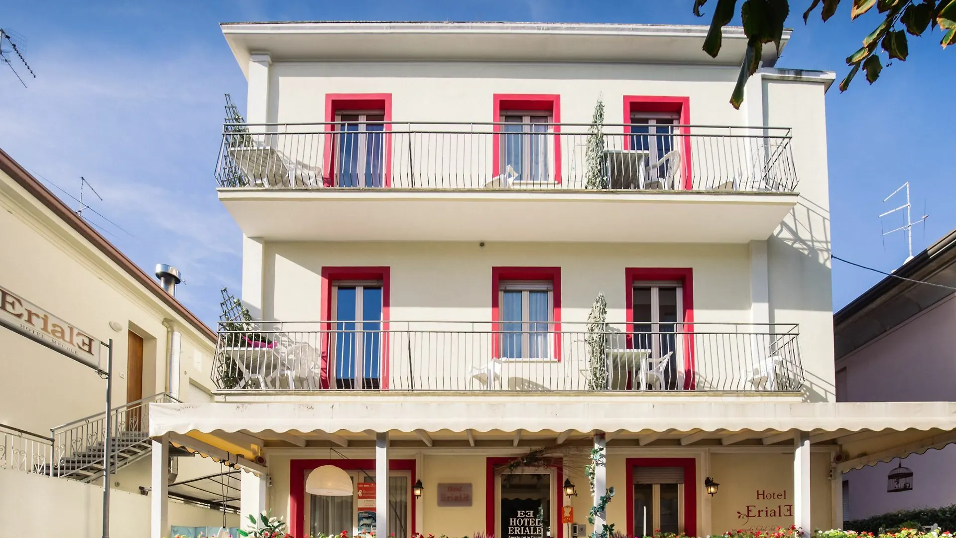 Hotel Eriale Rimini 2*,
