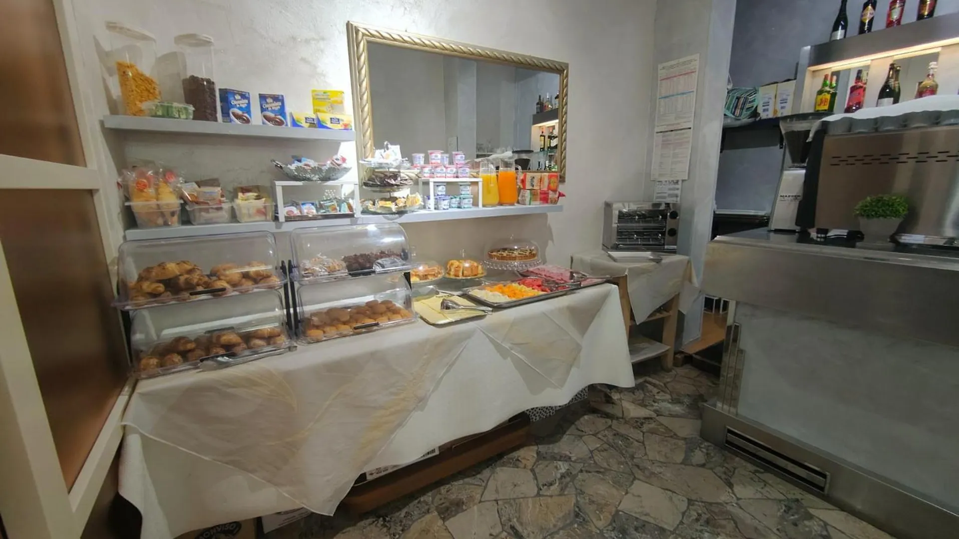 **  Hotel Eriale Rimini Italy